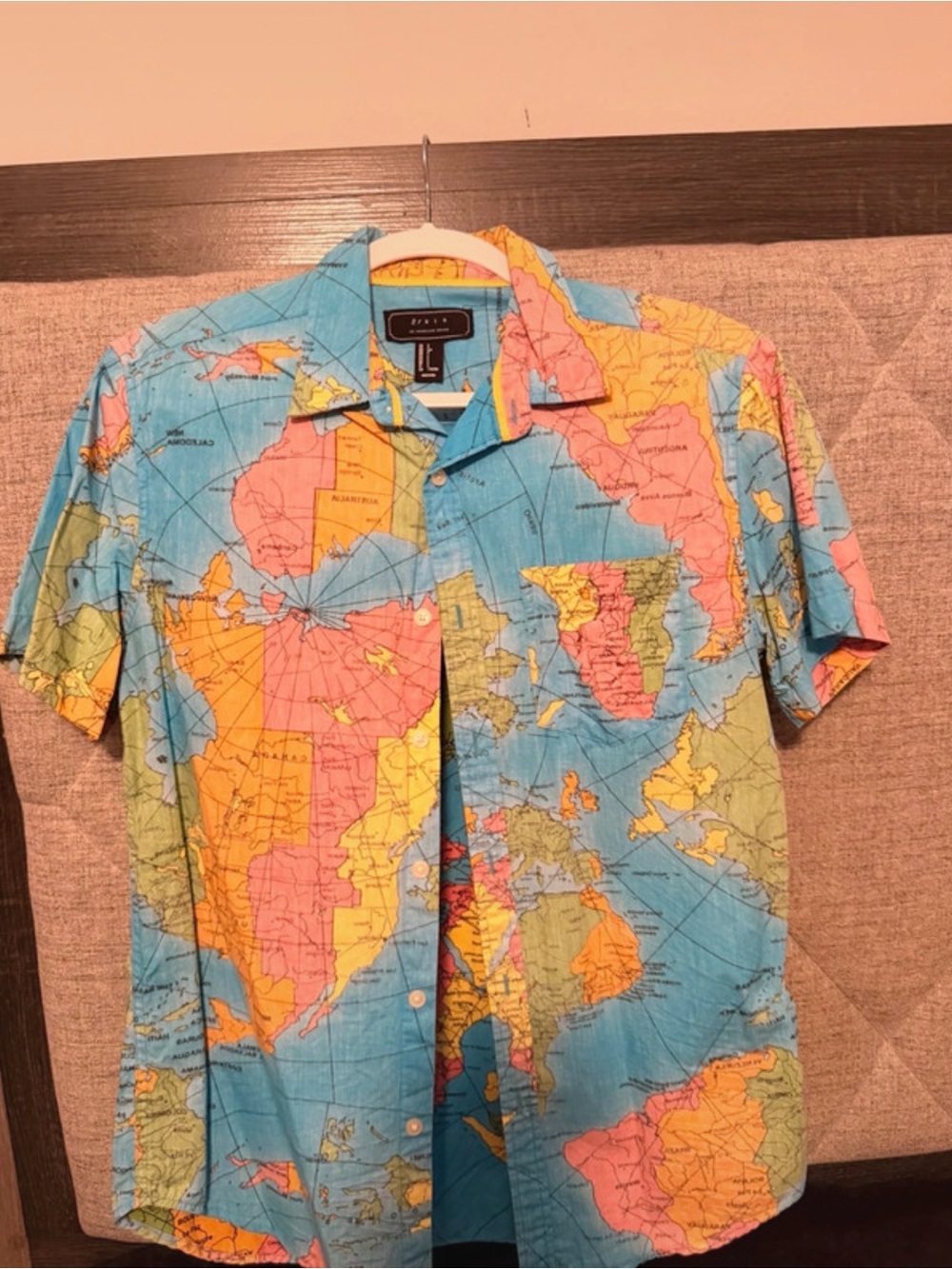 21men Short Sleeve Map Print Button-Up Shirt - Blue, Pink, Yellow